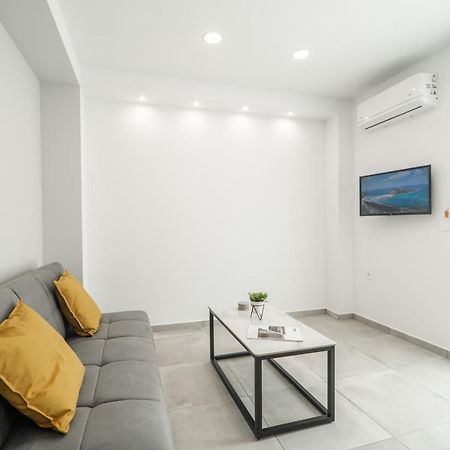 Kiani Apts Kalyves Dış mekan fotoğraf