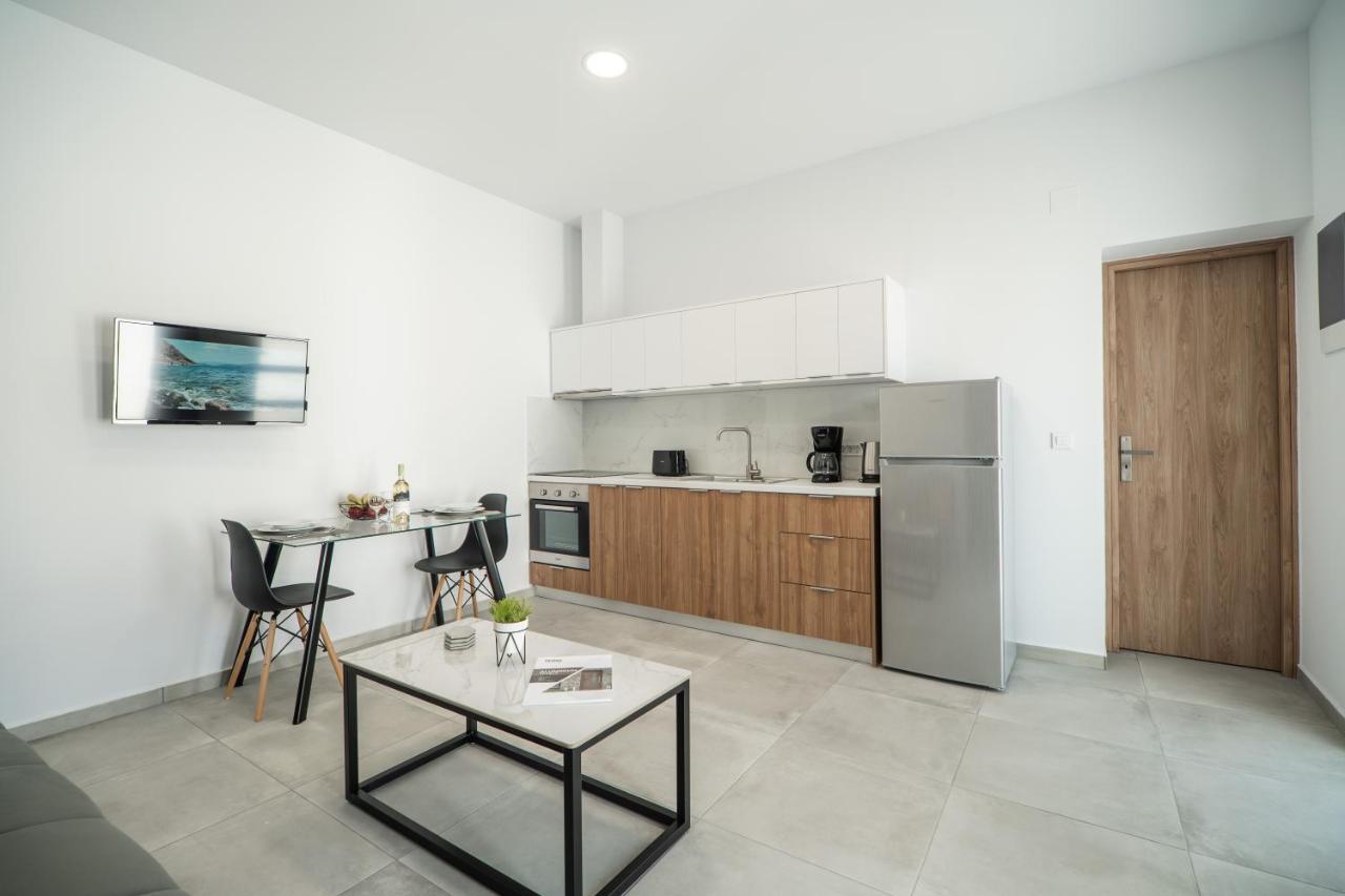 Kiani Apts Kalyves Dış mekan fotoğraf